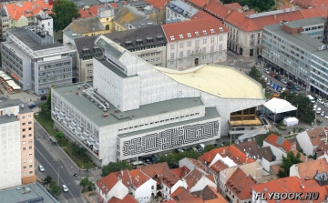 Helyet keresnek! Egyenlőre nem költözik a Győri Nemzeti Színház és a Győri Balett társulata