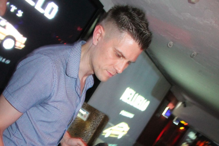 2015.06.05.Mamma Mia 100 Pezsgő és R'n'B imádók éjszakája Dj:Hubik