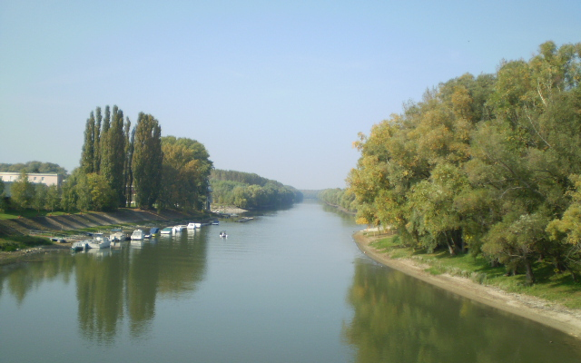 Újra nyitva az Aranypart II.