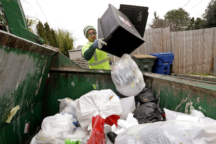 TETTEN ÉRT SZEMETELŐK - akcióban a szemétkommandó