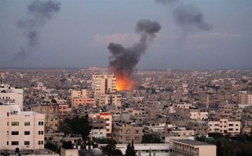 Gázai konfliktus – Izrael korlátozott tűzszünetet tart a gázai harcokban