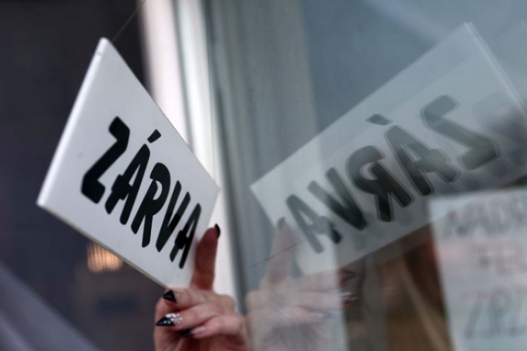 Ezen a pénteken zárva lesznek a NAV ügyfélszolgálatok