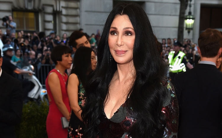 Cher-rel folytatódik a Mamma Mia