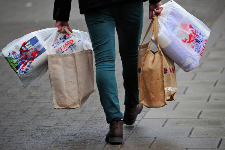 Újabb két országból is kivonulhat a Tesco
