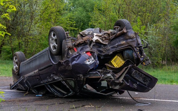 Részeg, jogosítvány nélküli sofőr borult fel autójával Kiskunmajsán 