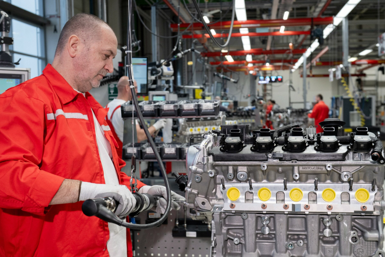 50 éves az öthengeres motor – Legenda az Audi Hungáriától