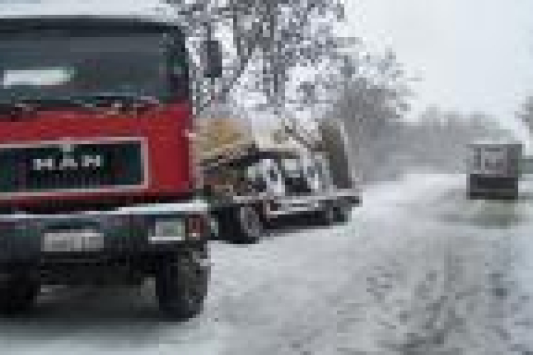 Fél pályán már megindult a forgalom a 82-es főúton Veszprémvarsánynál