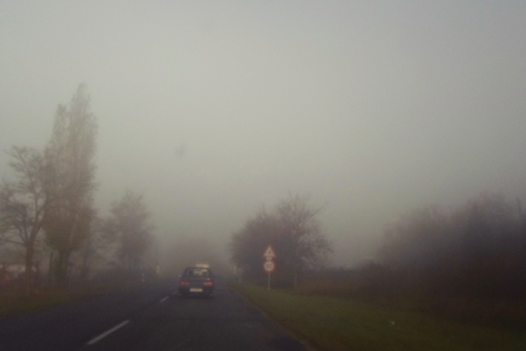 Tartós, sűrű ködre figyelmeztet a meteorológia