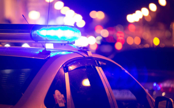 Lövöldözés az M1-es autópályán- centiken múlt az életük