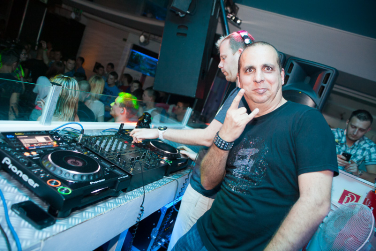 Club Neo - Stereo Palma