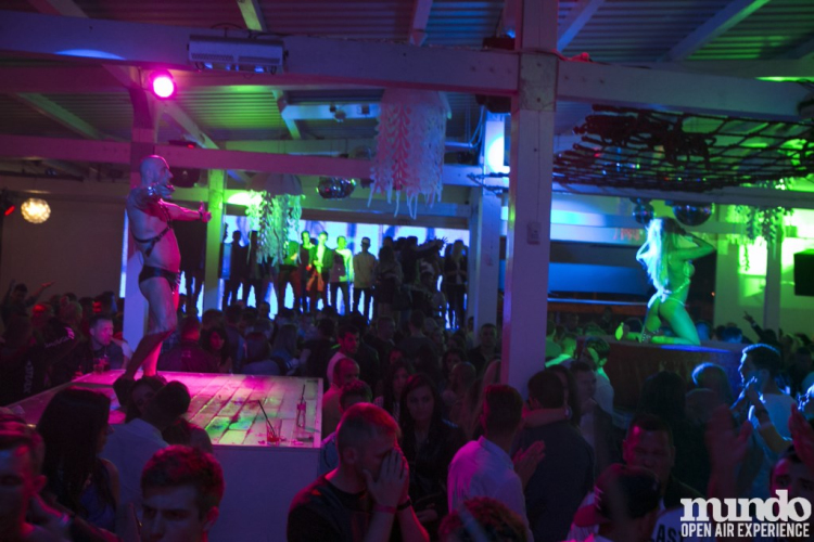 Mundo - Andro & Julia Carpenter 2014.05.31. (szombat)