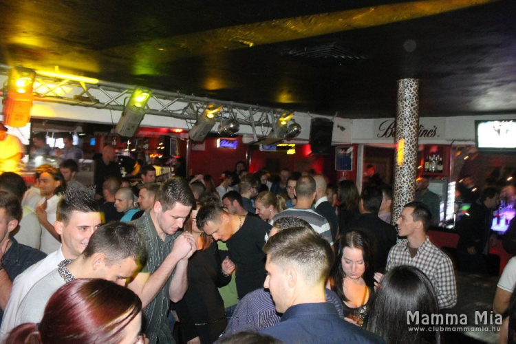 2015.11.20.Péntek Mamma Mia DJ:ICE & Solymi Conga Fotók:árpika