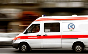 Női motorost gázolt egy jeep Szigetben