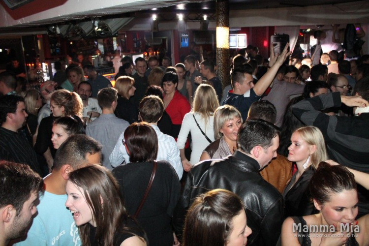 2013.02.05.Péntek Mamma Mia Kasza Tibi Élő Koncert (2) Fotók:árpika