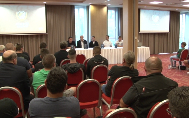 Szezonnyitó szurkolói ankét