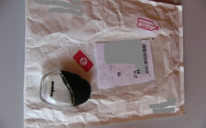 Telefont rendelt, parfümös üveget kapott