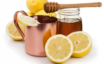 10 ok, hogy miért kezdjük a napot meleg-mézes-citromos vízzel