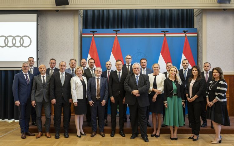 Itt a nagy bejelentés: újabb e-motorok készülhetnek Győrben