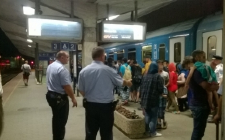 Borkai Zsolt felhívása a győriekhez a menekülthelyzettel kapcsolatban