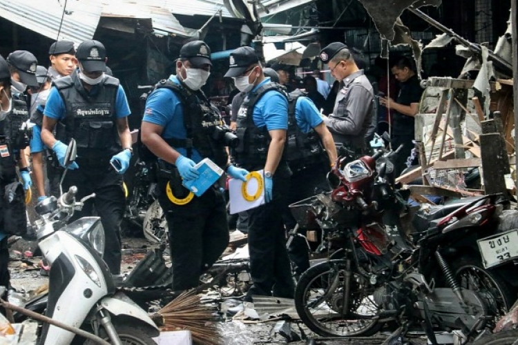 Pokolgép robbant egy piacon - Sérültek, halottak is vannak