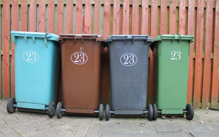 Húsvétkor is elszállítják a szemetet