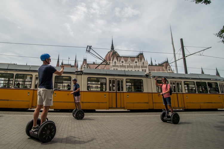 Átalakítják a városi közlekedést Budapesten is az elektromos közlekedési eszközök