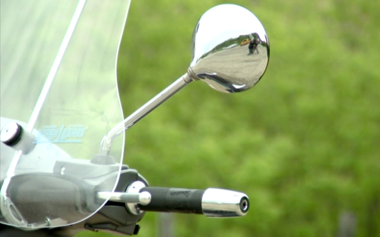 Részegen motorozott gyerekeivel egy anya