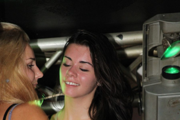 2013.09.13 Péntek Mamma Mia Poppy Fehérnemű bemutató Dj:Ice fotók:árpika