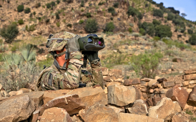 Nem sikerült a felvételi? Állj be katonának!