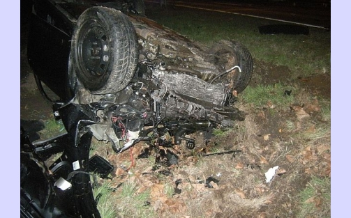 Két ember meghalt egy közúti balesetben a 85-ös főúton