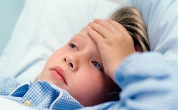 A hasfájás összefügg a gyermekkori migrénnel