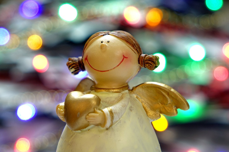 Hírességek is támogatják a Szaloncukor Angyal programot