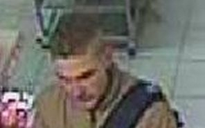 Mobiltelefonokat lopott