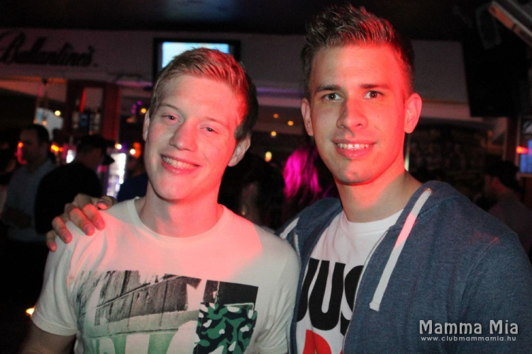 2014.04.19. Mamma Mia Celebek a Pultban Bódi Sylvi És Berki Krisztián,Hódi Pamela Fotó:árpika