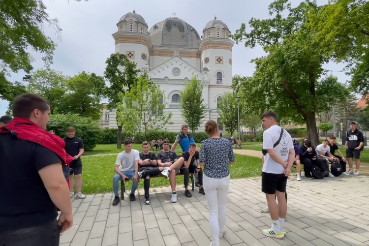 Sétával emlékeztek meg az áldozatokról