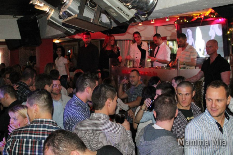 2014.01.04.Szombat Mamma Mia Házibuli Dj:Balage fotók:árpika