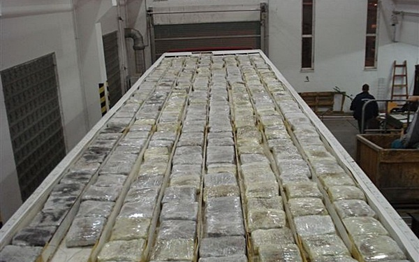 Több mint egy kilogramm kábítószert találtak egy férfinál