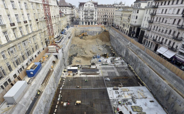 Lezuhant egy munkás Budapesten