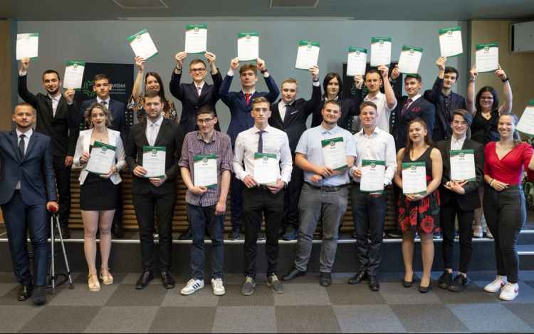 Díjeső! Több mint harminc érmet hoztak a megyébe a Szakma Sztárok