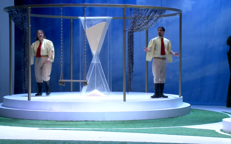 Csipkerózsikával indul az évad