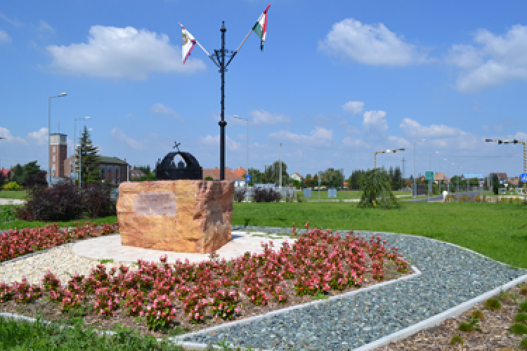 ÚJABB KÖRFORGALOM SZÉPÜLT MEG