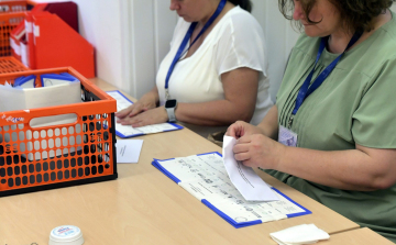 Ki és hogyan számoltathatja újra a szavazatokat?