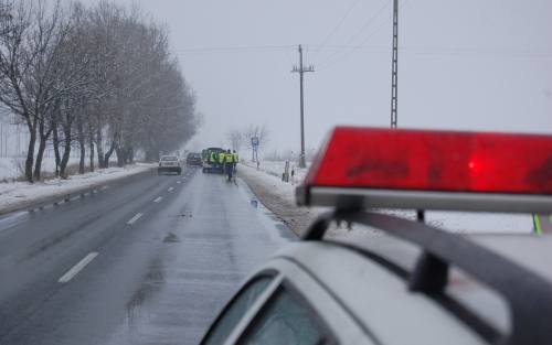 Feloldották az útzárat a 84-es főúton