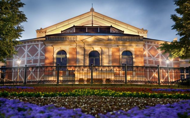 Tikkasztó hőségben, 39 fokban kezdődtek meg a Bayreuthi Ünnepi Játékok