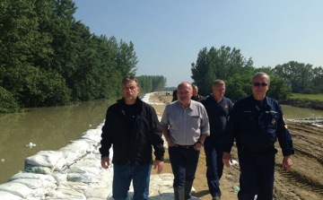 Orbán Viktor beszéde  2013. június 8. szombat délelőtt - Győrújfalunál