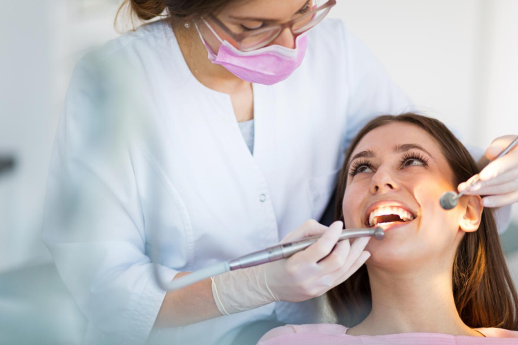 Levelet írtak a miniszterelnöknek a magyarországi fogorvosok és szájsebészek