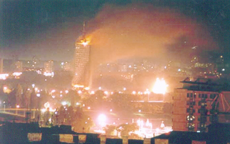 Szerbiai orvosok szerint a NATO légicsapásainak következményeként sok a rákos megbetegedés az országban