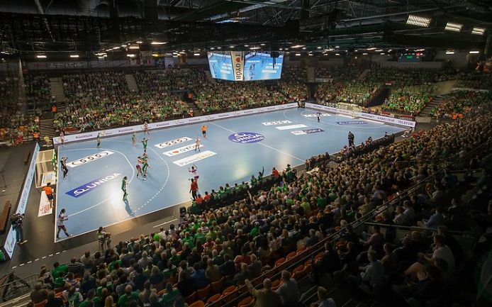 Álomcsapat, álomedző, álomcsarnok