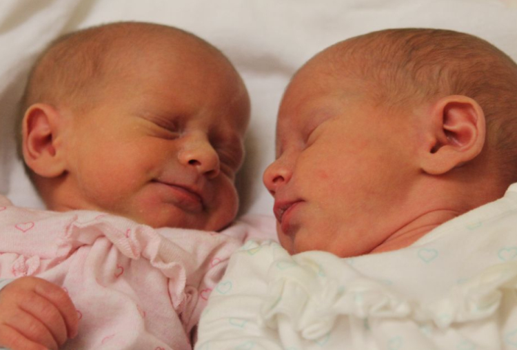 Köteles Anna és Emma 