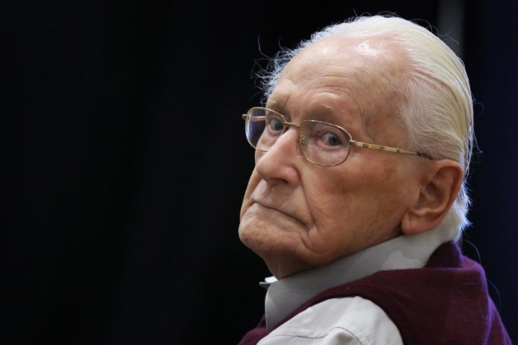 Elhunyt az auschwitzi könyvelő néven is emlegetett lágerőr